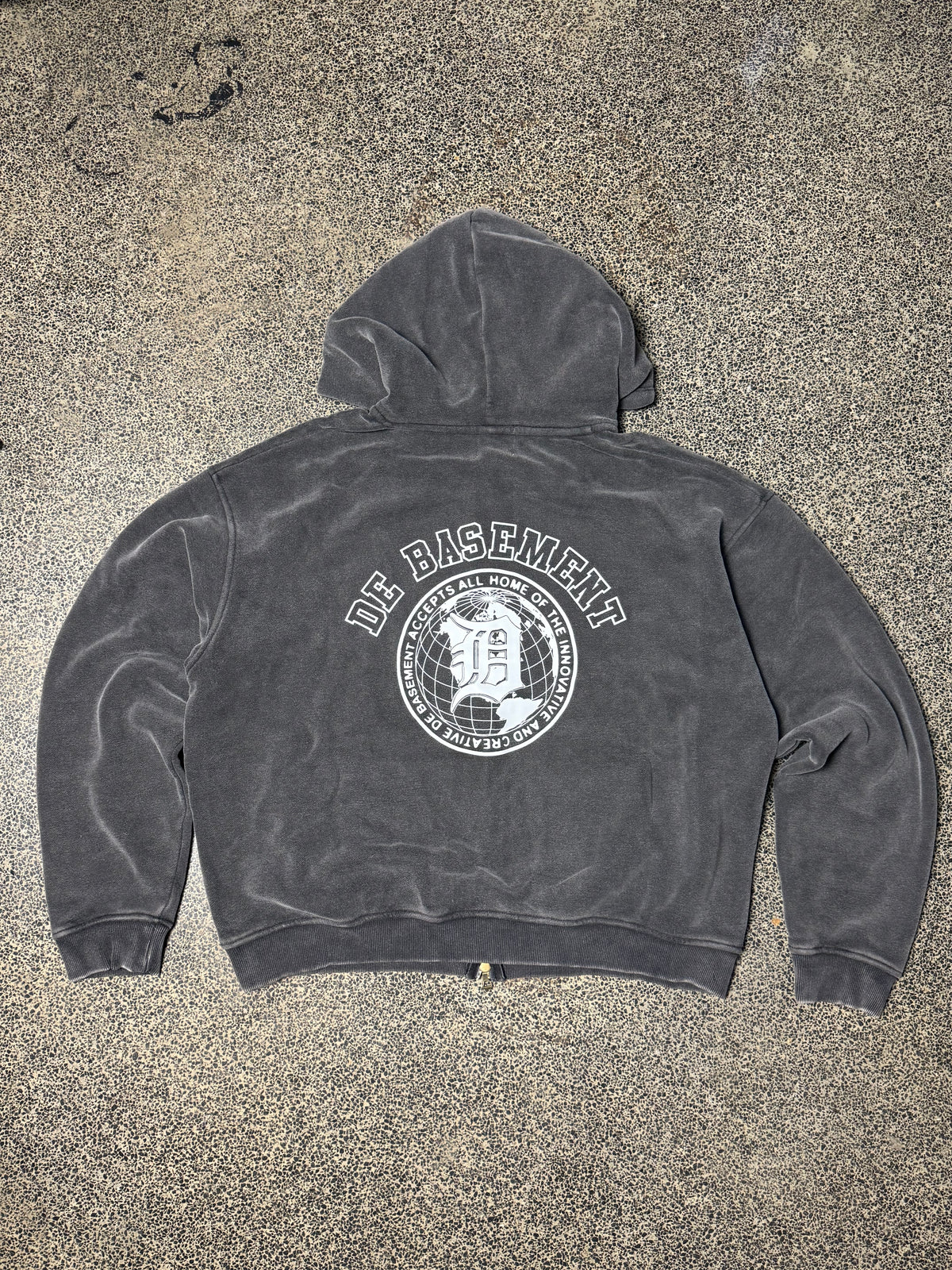 vintage wash university zip up (dark grey)