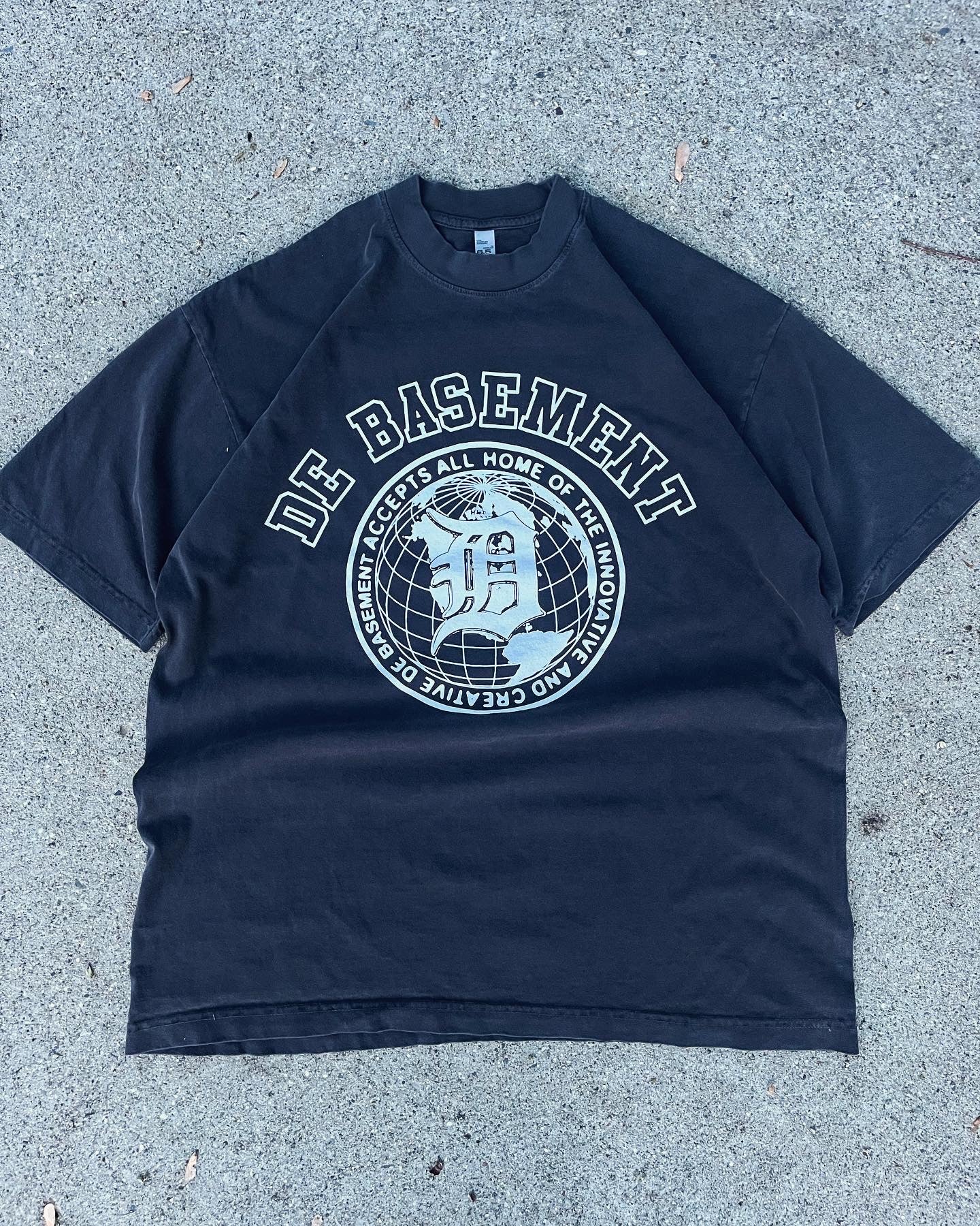 De Basement “University” T-Shirt (Grey)