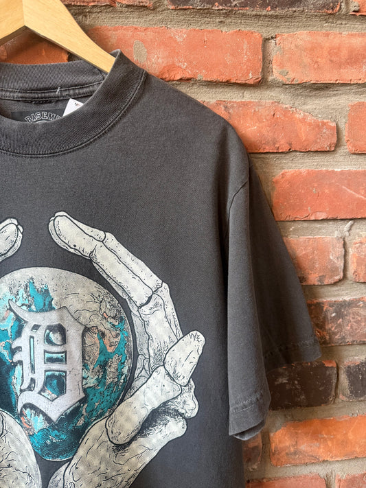 world in my hands men's t shirt (og)